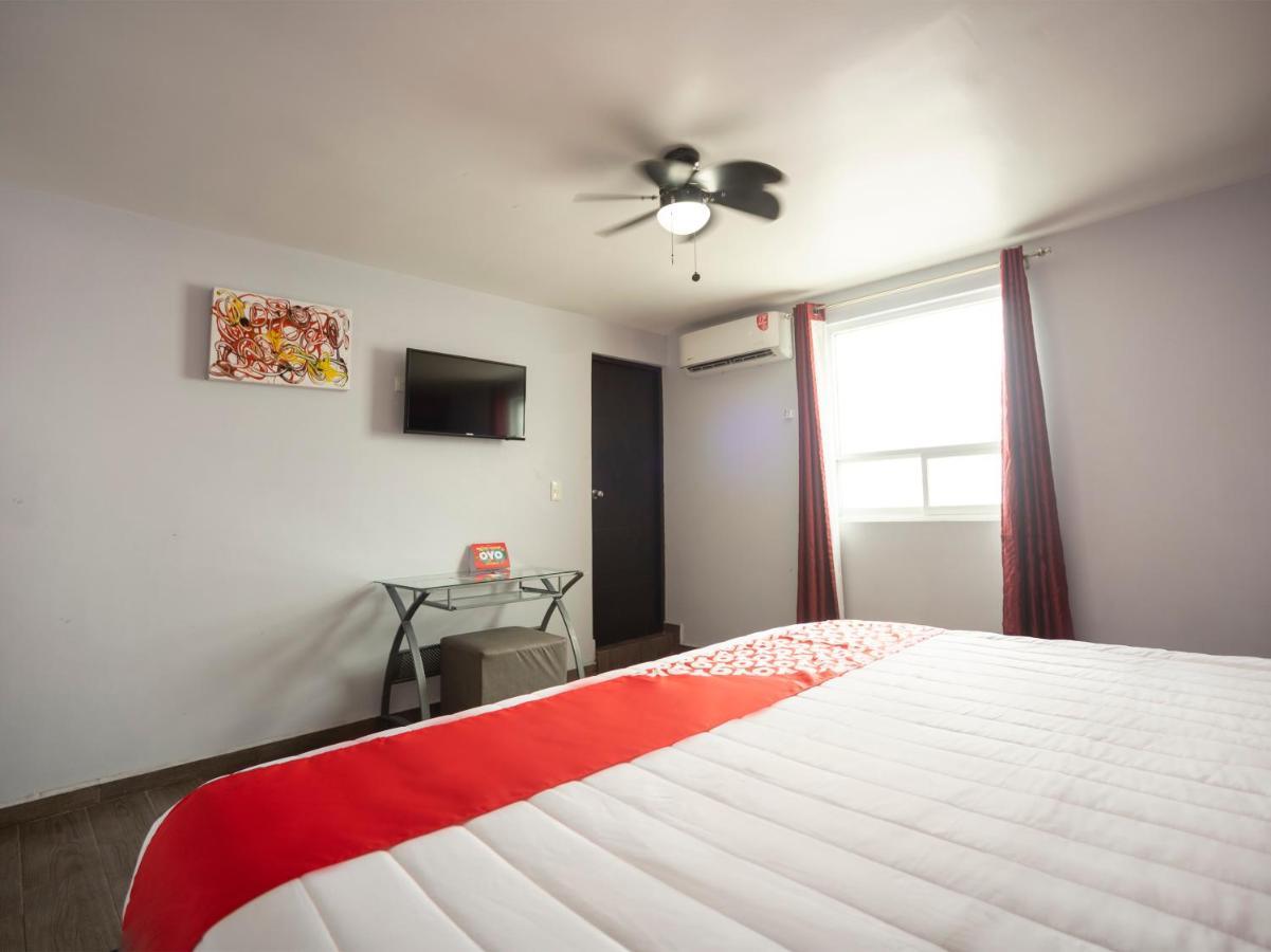 Hotel Adhoc Express Monterrey Exterior foto